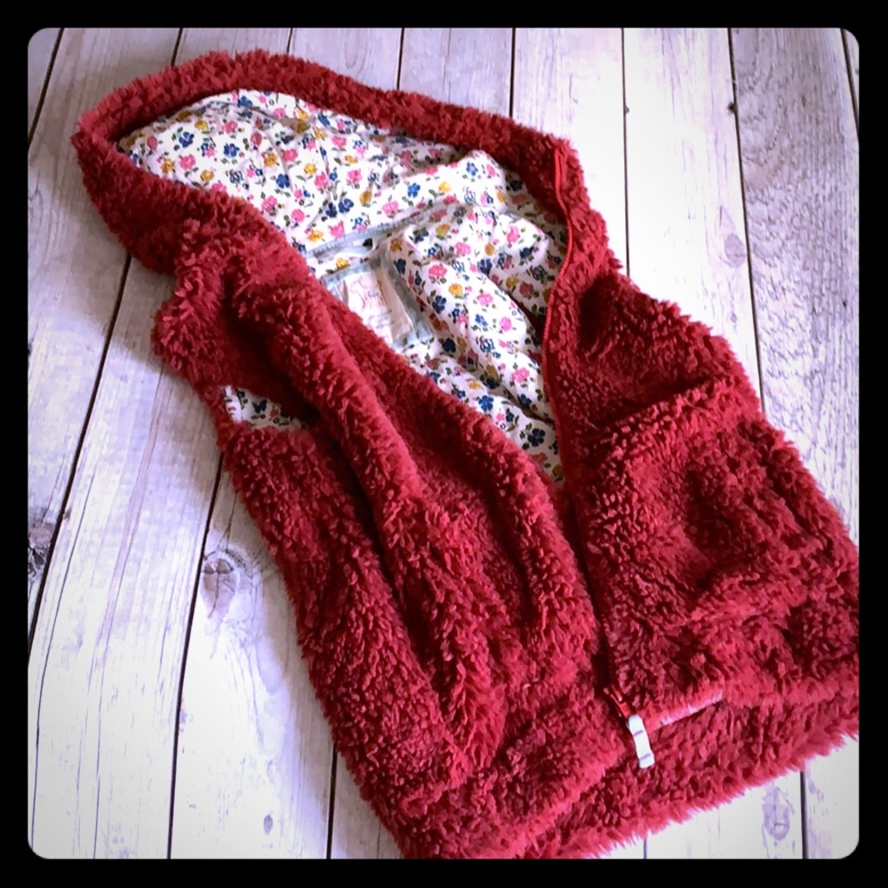 Mini Boden fuzzy vest